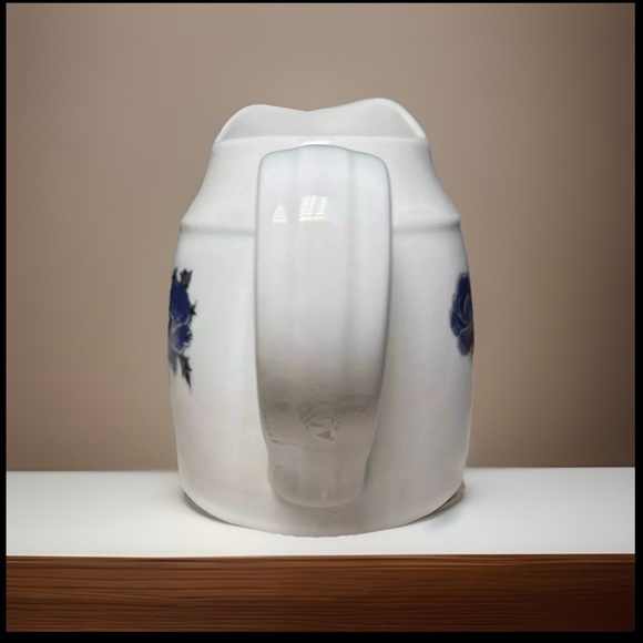 3 FOR $21 SALE! VTG Royal Doulton Indigo Creamer/Small Pitcher Blue Floral - Picture 3 of 6